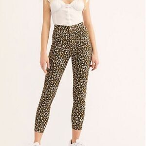 Free PEOPLE We the free Leopard high waist Skinny Jeans size 25 B1
